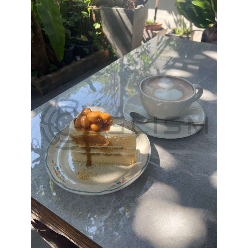 เค้กกับกาแฟ